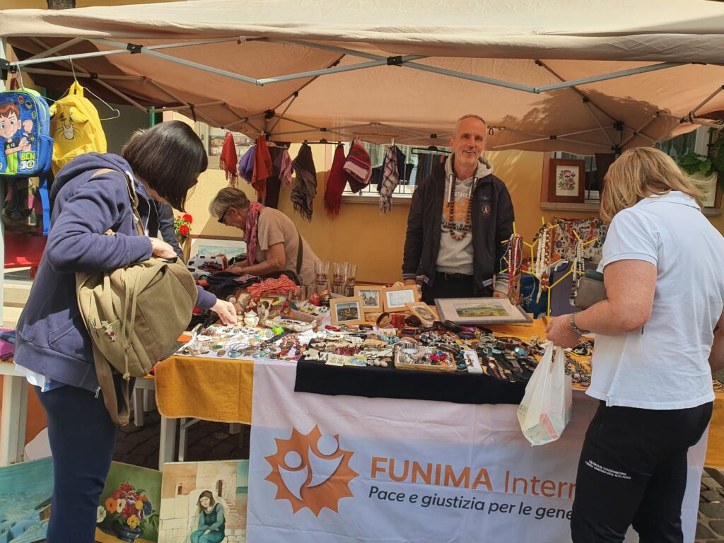 Funima International – mercatino Castelrotto (BZ) agosto ’23 Funima International – mercatino Castelrotto (BZ) agosto ’23
