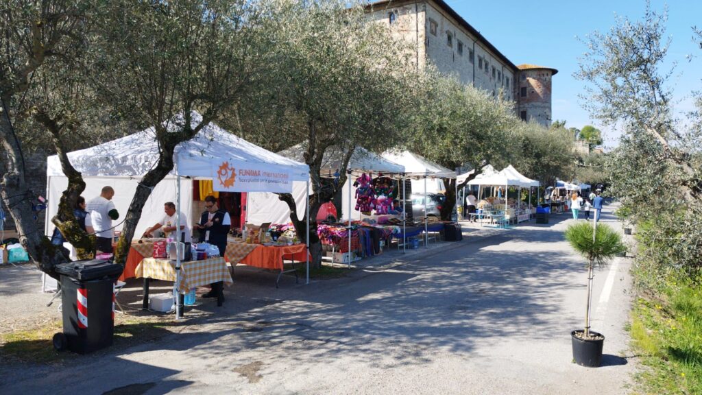 Funima alla Festa del Tulipano – Lago Trasimeno Funima alla Festa del Tulipano – Lago Trasimeno
