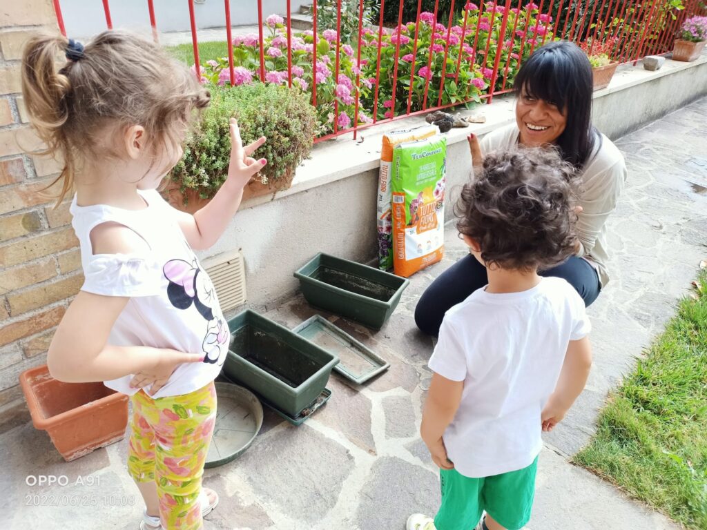 Progetto Cuori – attività bambini orto in giardino!