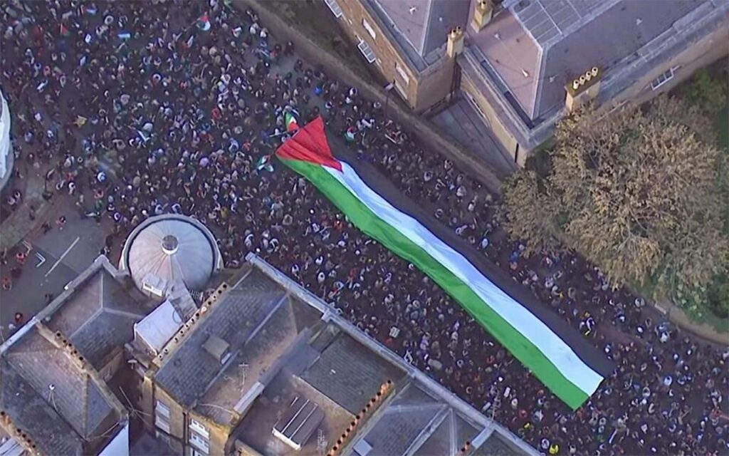 Gaza distrutta. Il mondo insorge Gaza distrutta. Il mondo insorge