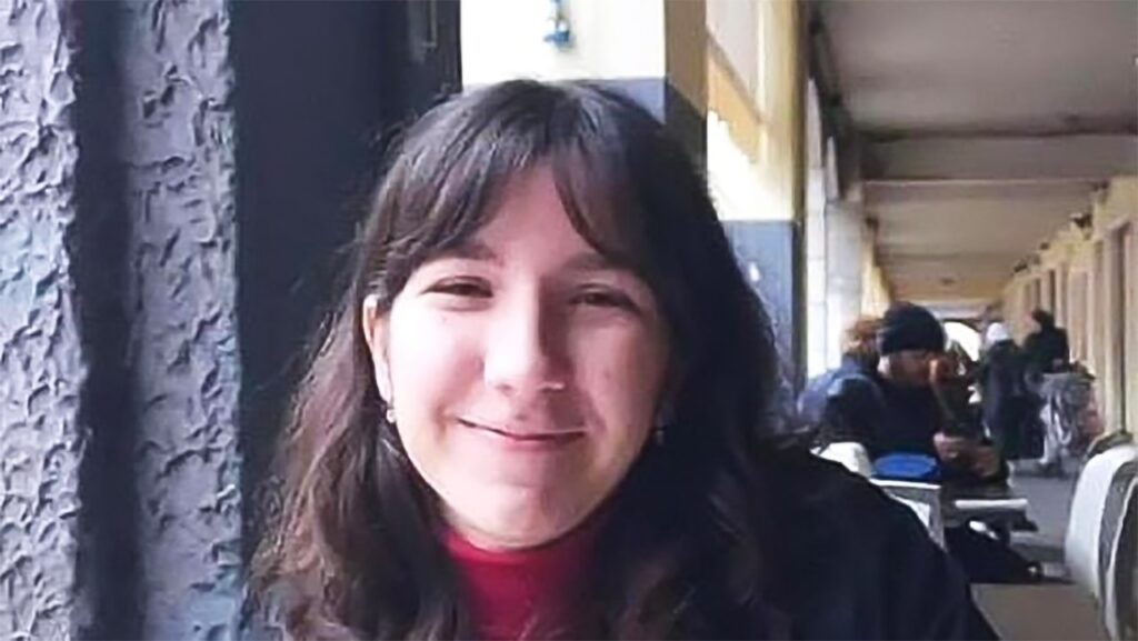 Giulia uccisa dalla peste dei neuroni del cervello Giulia uccisa dalla peste dei neuroni del cervello