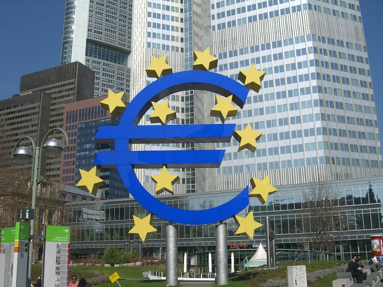 Mario Monti e Mario Draghi: gli uomini delle banche al Governo