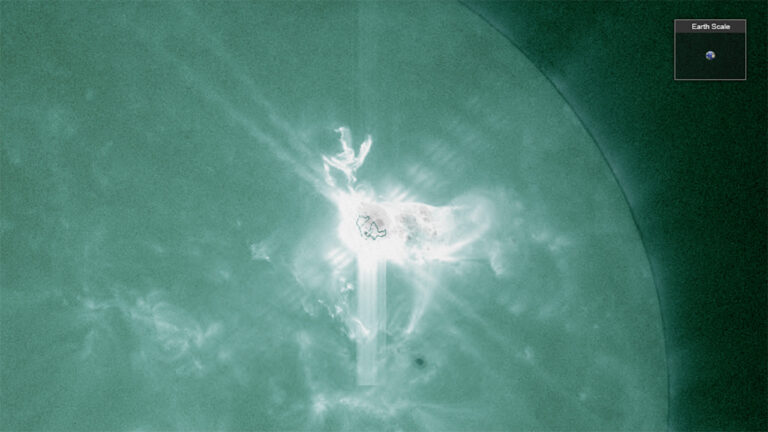 Notizia: tre eruzioni solari in rotta verso la Terra Notizia: tre eruzioni solari in rotta verso la Terra