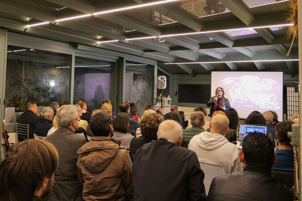 Nuovi stimoli e conoscenze all’incontro con Marco Marsili
