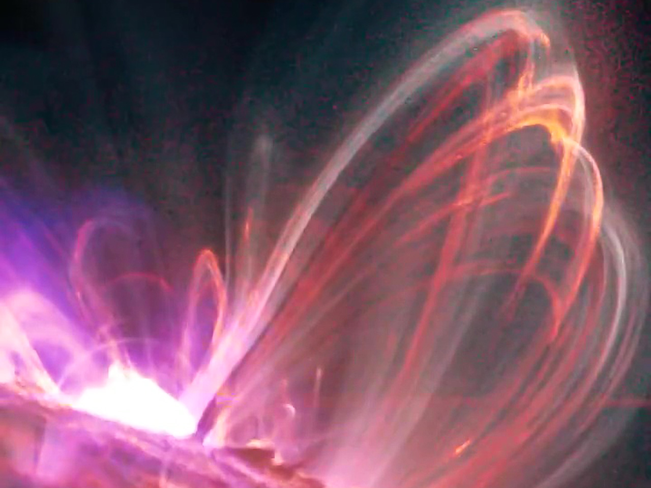 Plasma solare: i mattoni base di cui è costituita la materia