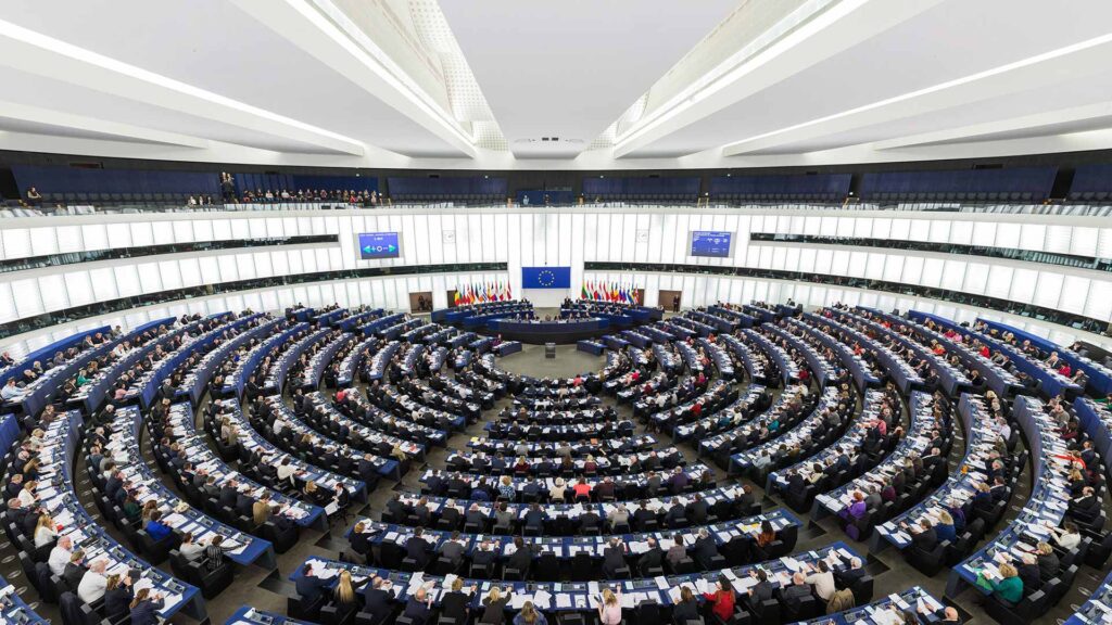 Soros: il “burattinaio” del Parlamento Europeo Soros: il “burattinaio” del Parlamento Europeo